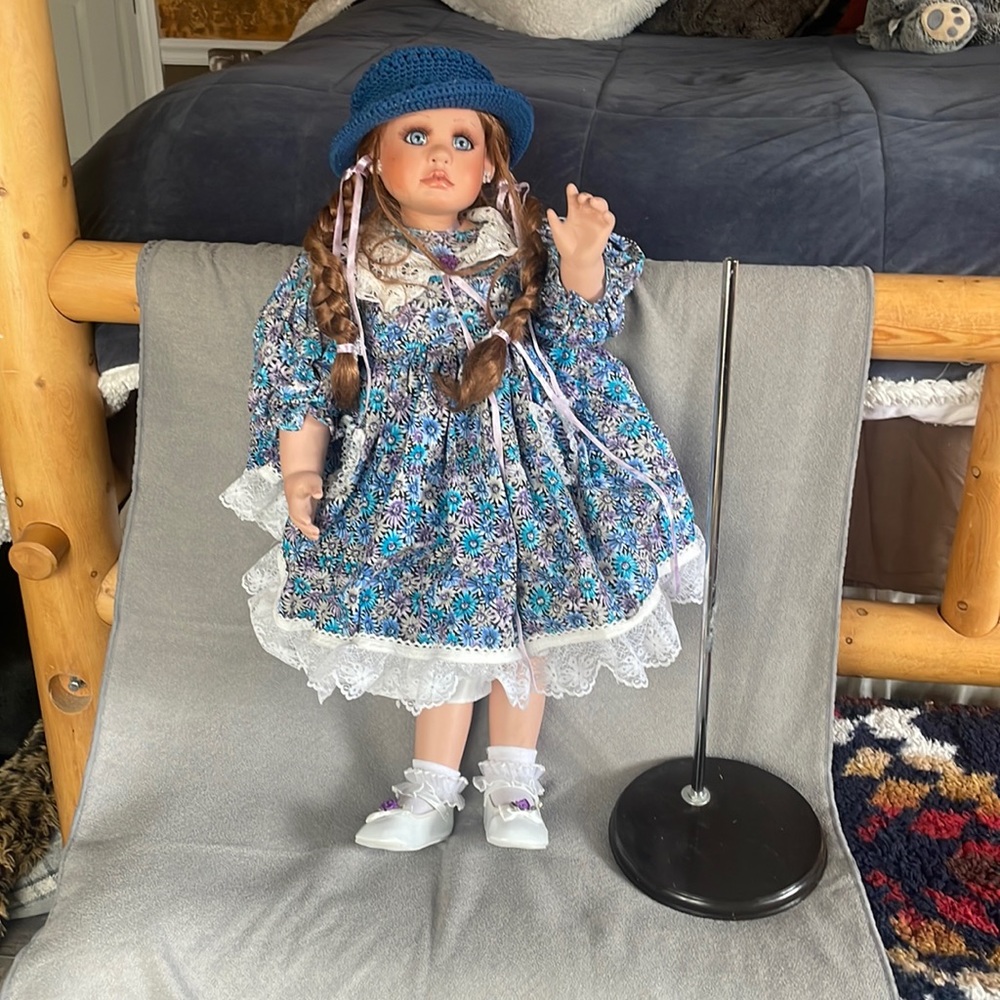 Limited addition artist doll Jolley